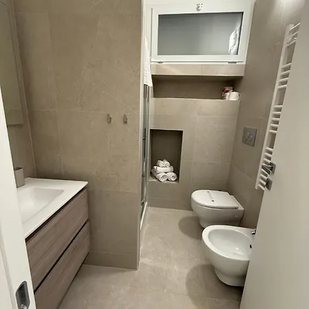 Handy Lemon Apartment *